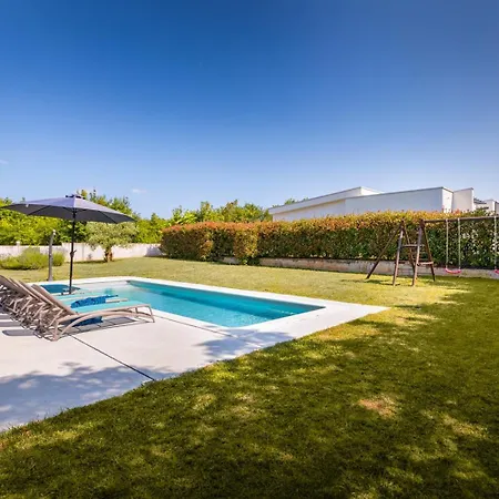 Mariva Villa *